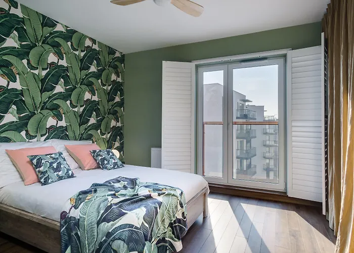 Elite Oliwa Business Center *